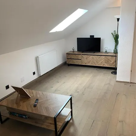Idyllische In Zentrumsnaehe Mit Parkplatz 2 Apartment